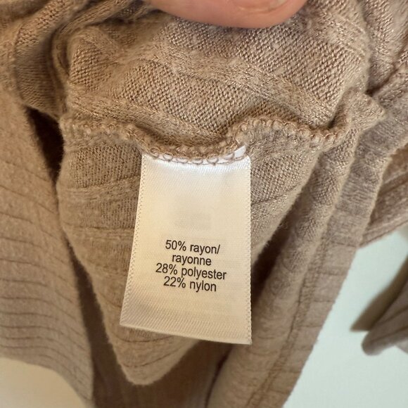 24/7 Maurices Oversized Ribbed V-Neck Dolman Sleeve Sweater Top Taupe Women's C - Picture 9 of 9